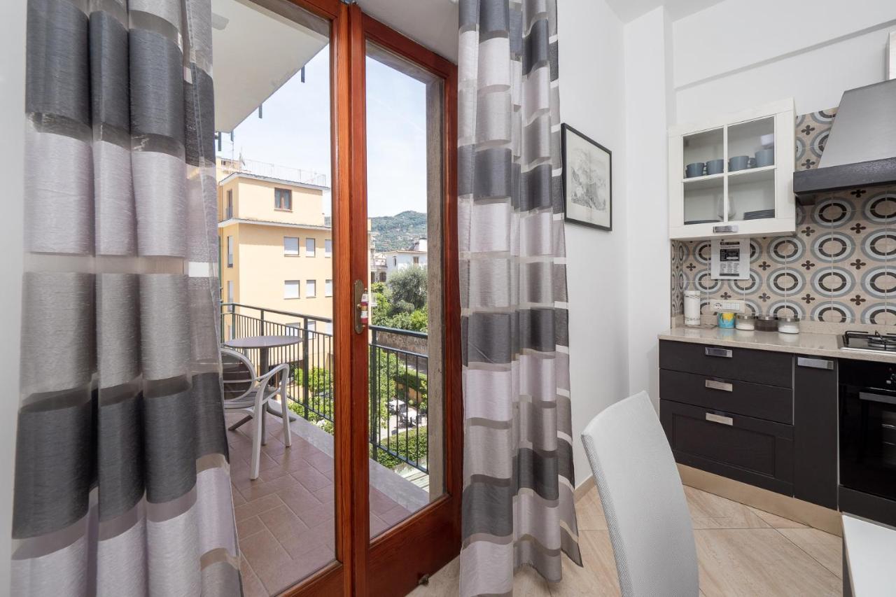 Parsano Suite - De Vivo Realty Sorrento Exterior foto